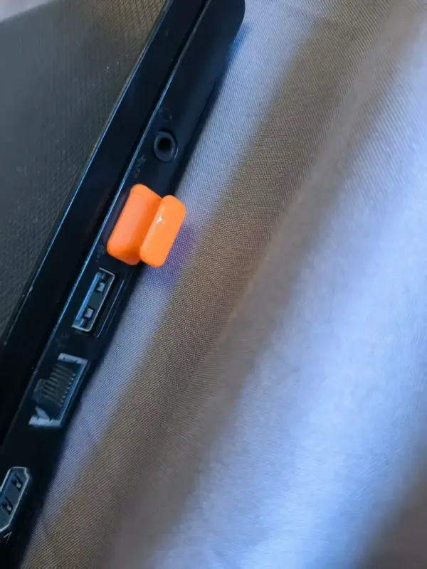Универсальная защитная крышка для USB-порта